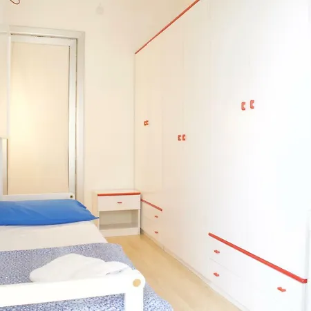 Apartment App4rent Augustus Sea View - Family House - Wifi&parking - 3 *