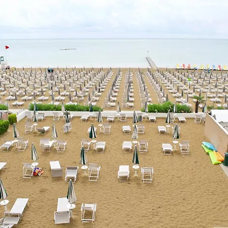 App4rent Augustus Sea View - Family House - Wifi&parking - 3 Apartament *